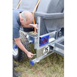 Citerne à eau 2000 litres roulante pour tracteur  Citerne à eau 2000 litres roulante pour tracteur