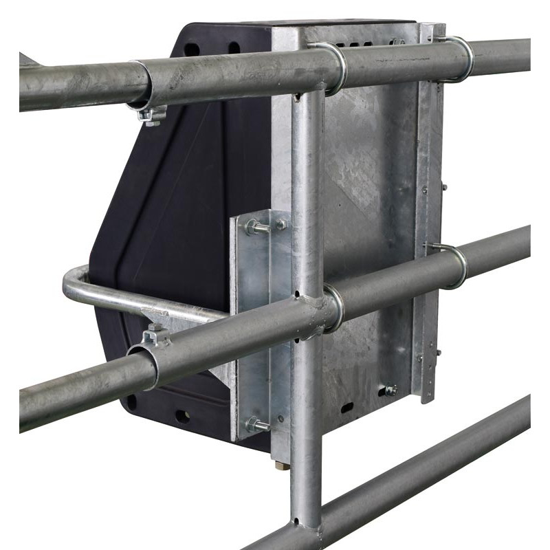 Platine de fixation sur barrière pour abreuvoir POLYFLAP