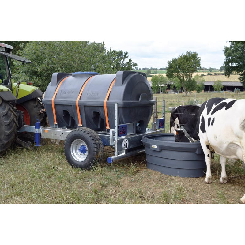 Citerne à eau 2000 litres roulante pour tracteur 