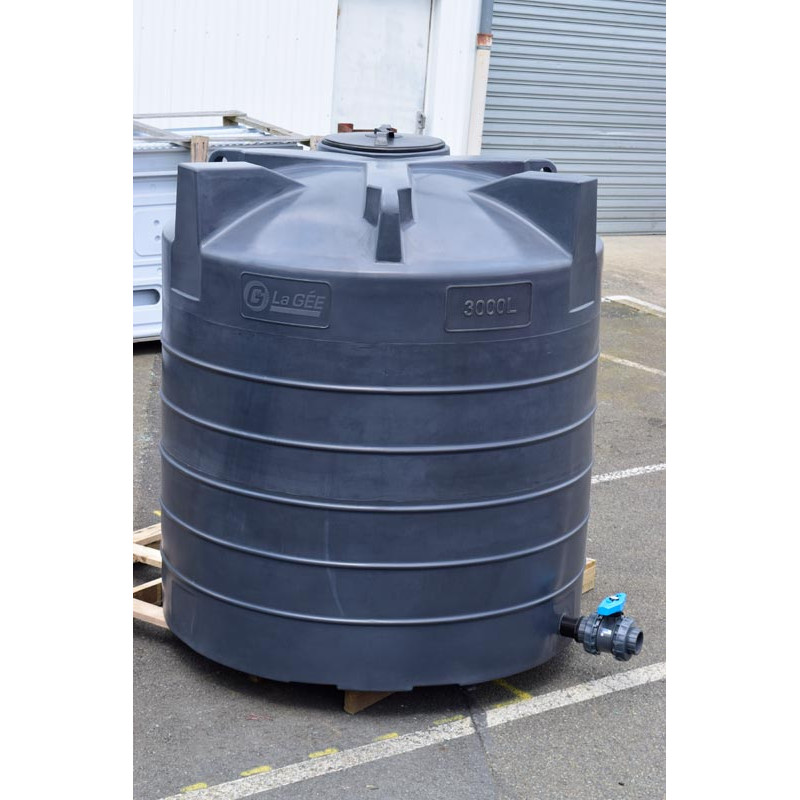 Cuve de stockage aérienne verticale 3000 l. ø 1,60 m Cuve de stockage aérienne verticale 3000 l. ø 1,60 m